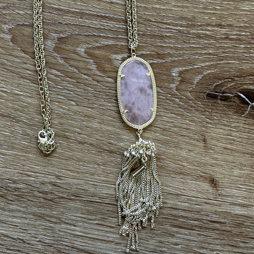 KENDRA SCOTT RAYNE PINK QUARTZ LONG NECKLACE